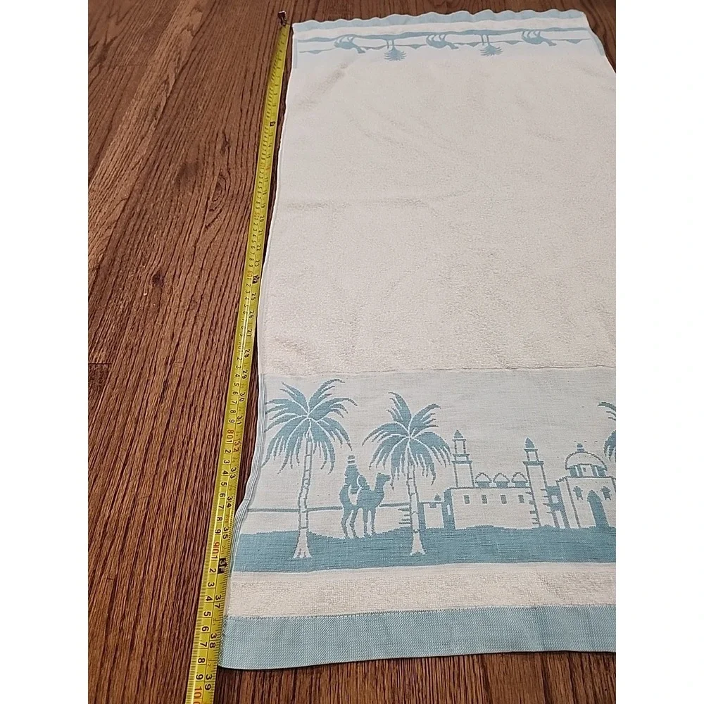 VTG Desert Oasis-Themed Bath Towel /Aqua and Cream/ Woven Jacquard I Cannon